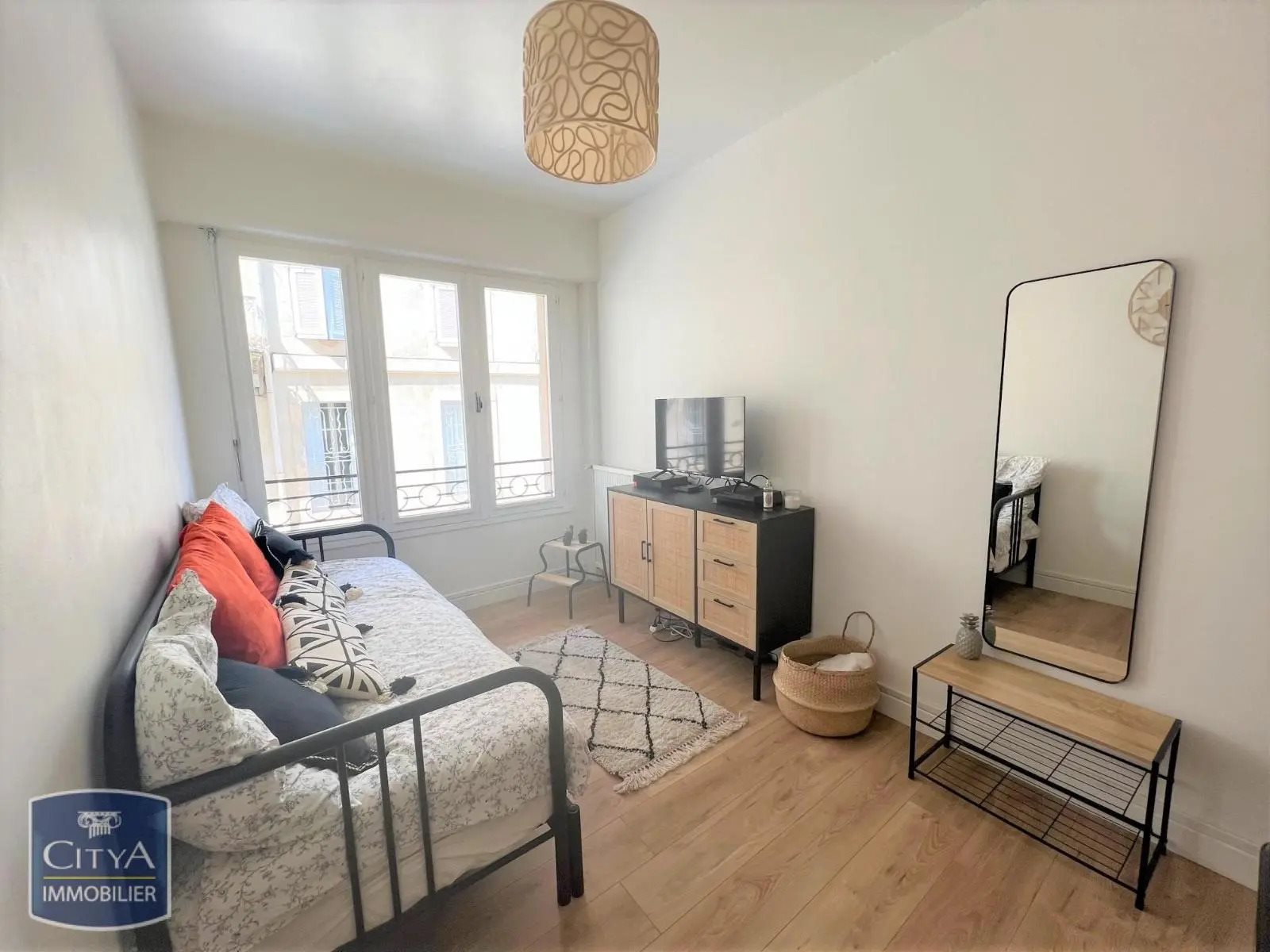 Appartement à louer, 15m², Nîmes