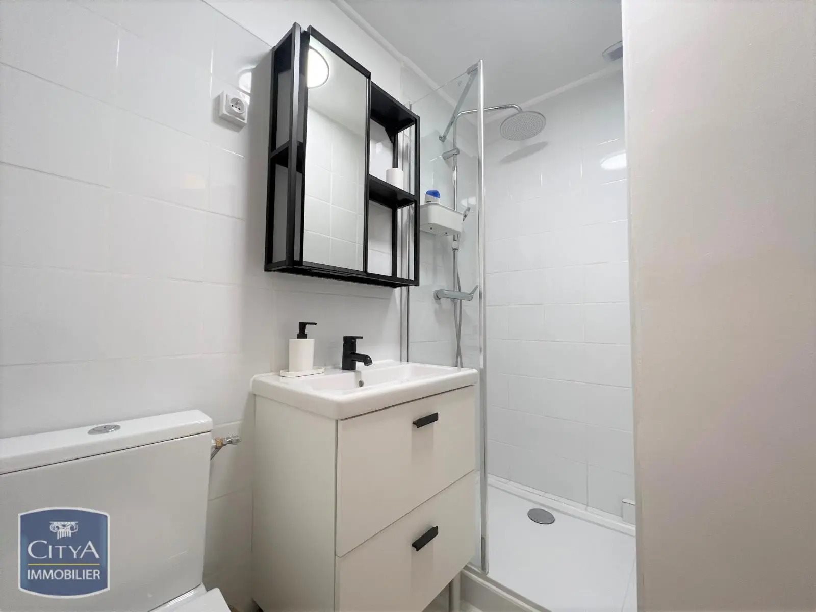 Appartement à louer, 15m², Nîmes