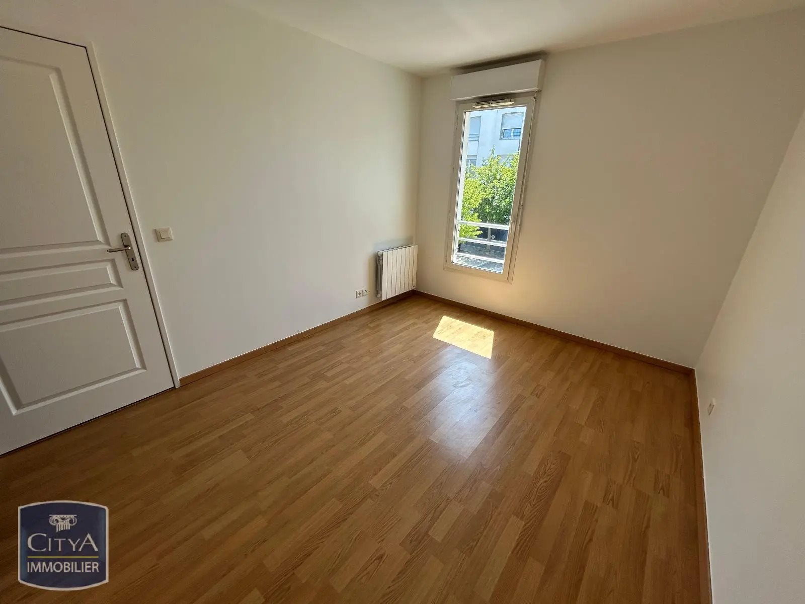 Appartement à louer, 47m², Epernon