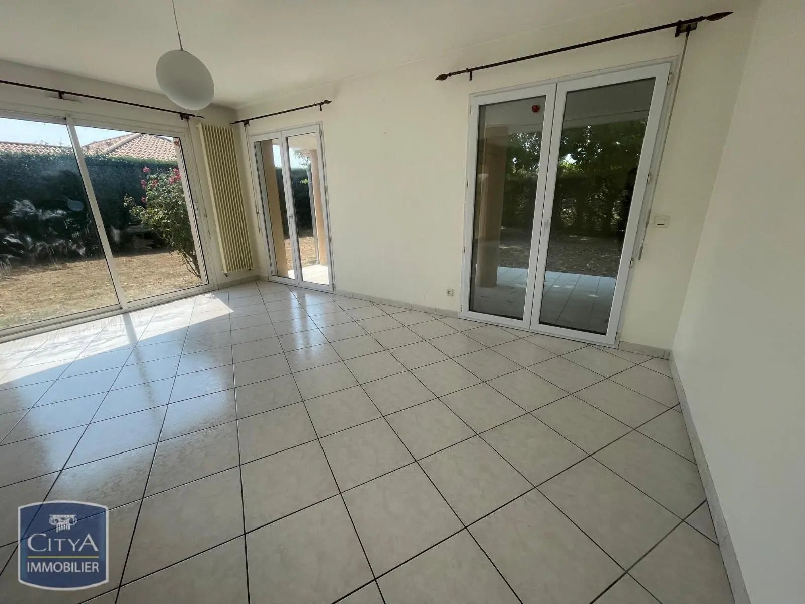 Maison à louer, 185m², Lescar