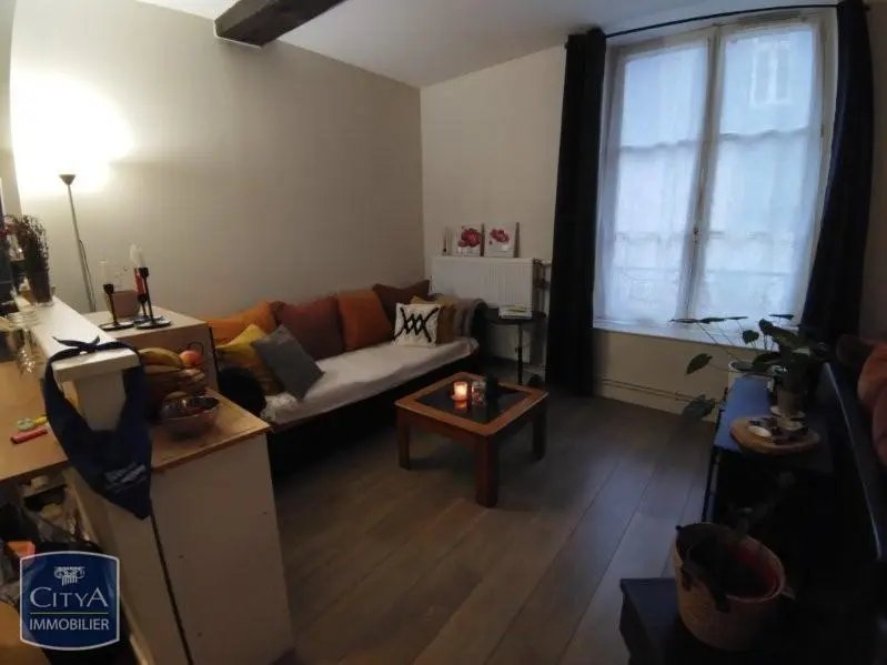 Appartement à louer, 53m², Sedan