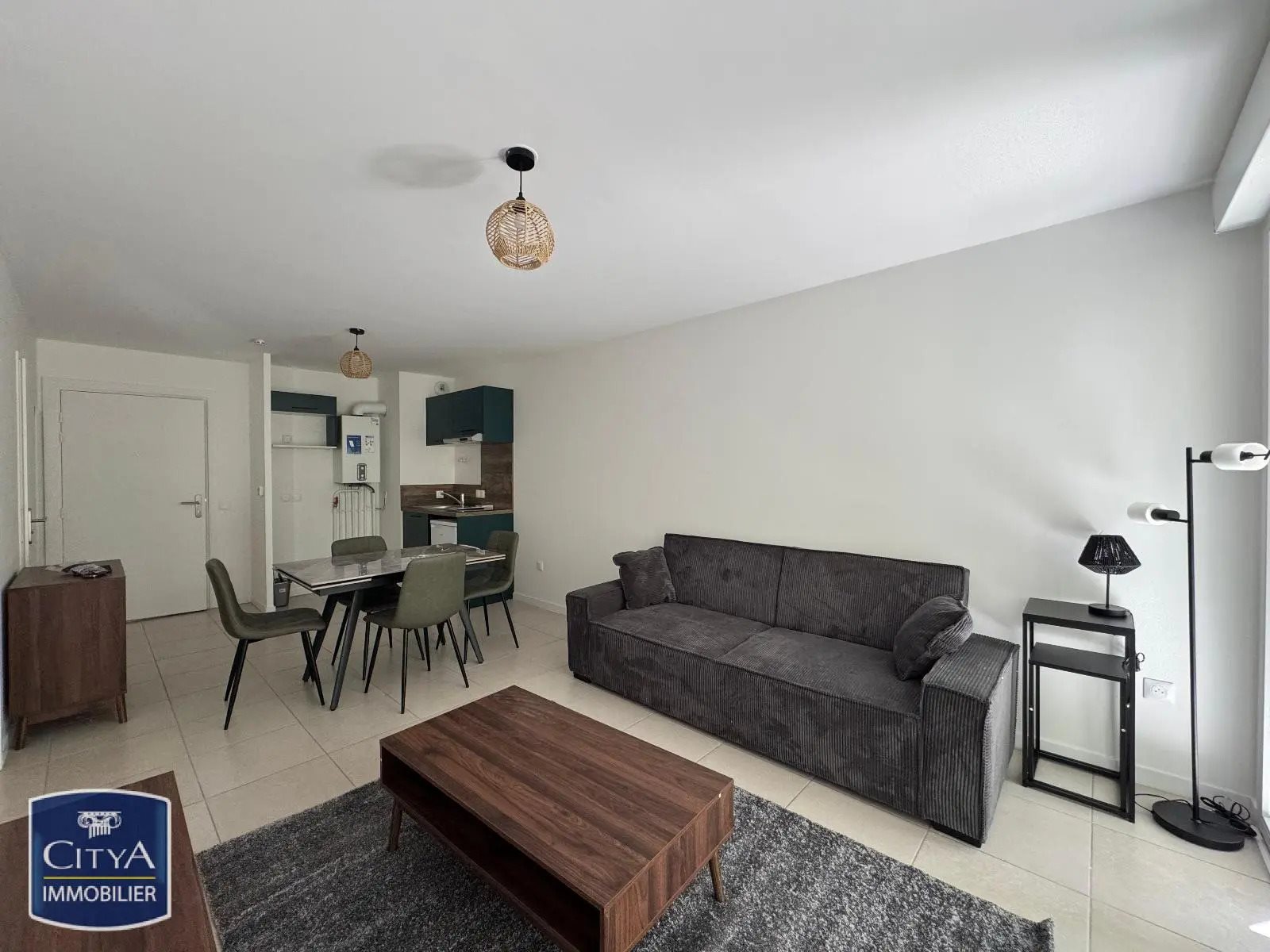 Appartement à louer, 40m², Lons