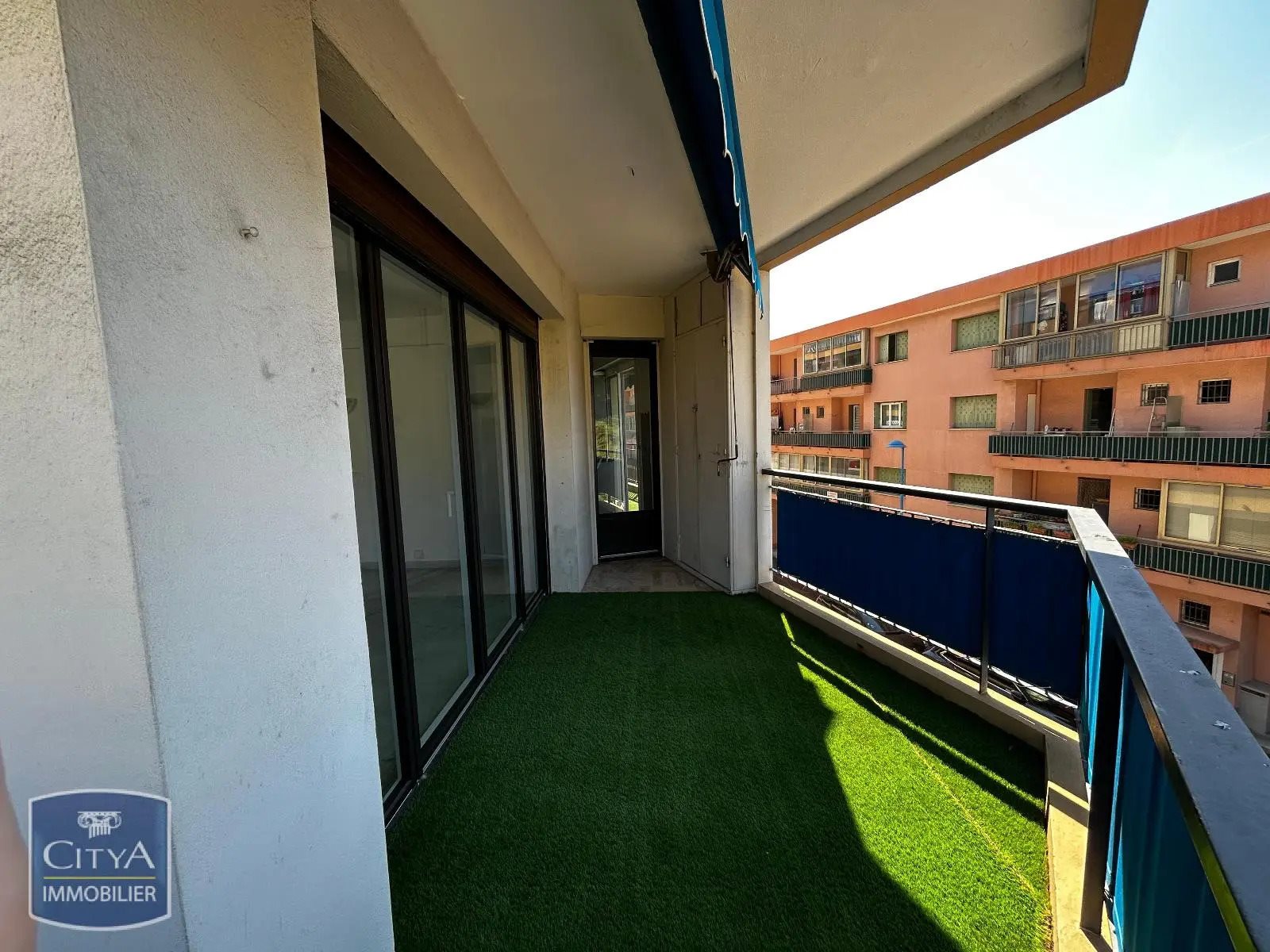 Appartement à louer, 77m², Mandelieu-la-Napoule