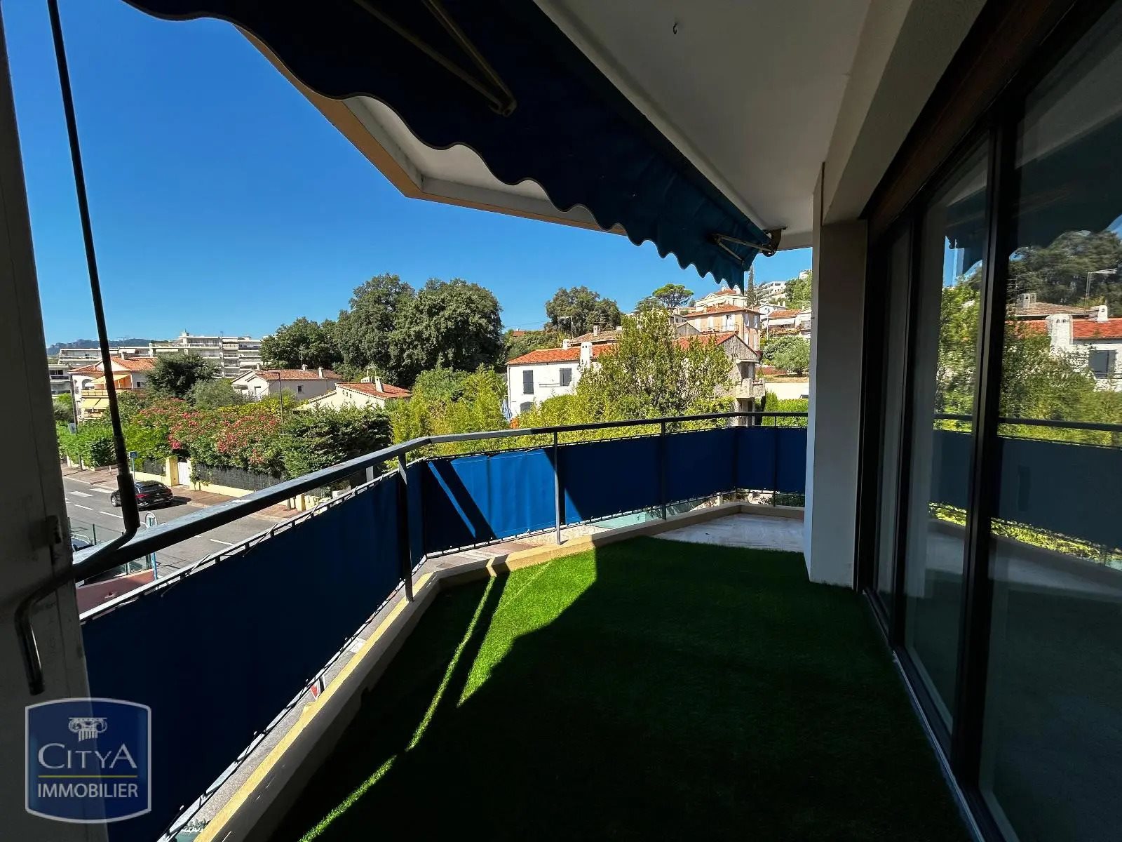 Appartement à louer, 77m², Mandelieu-la-Napoule