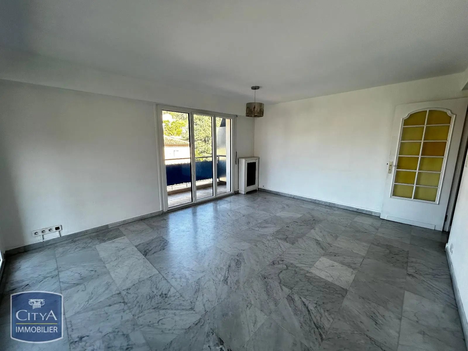 Appartement à louer, 77m², Mandelieu-la-Napoule