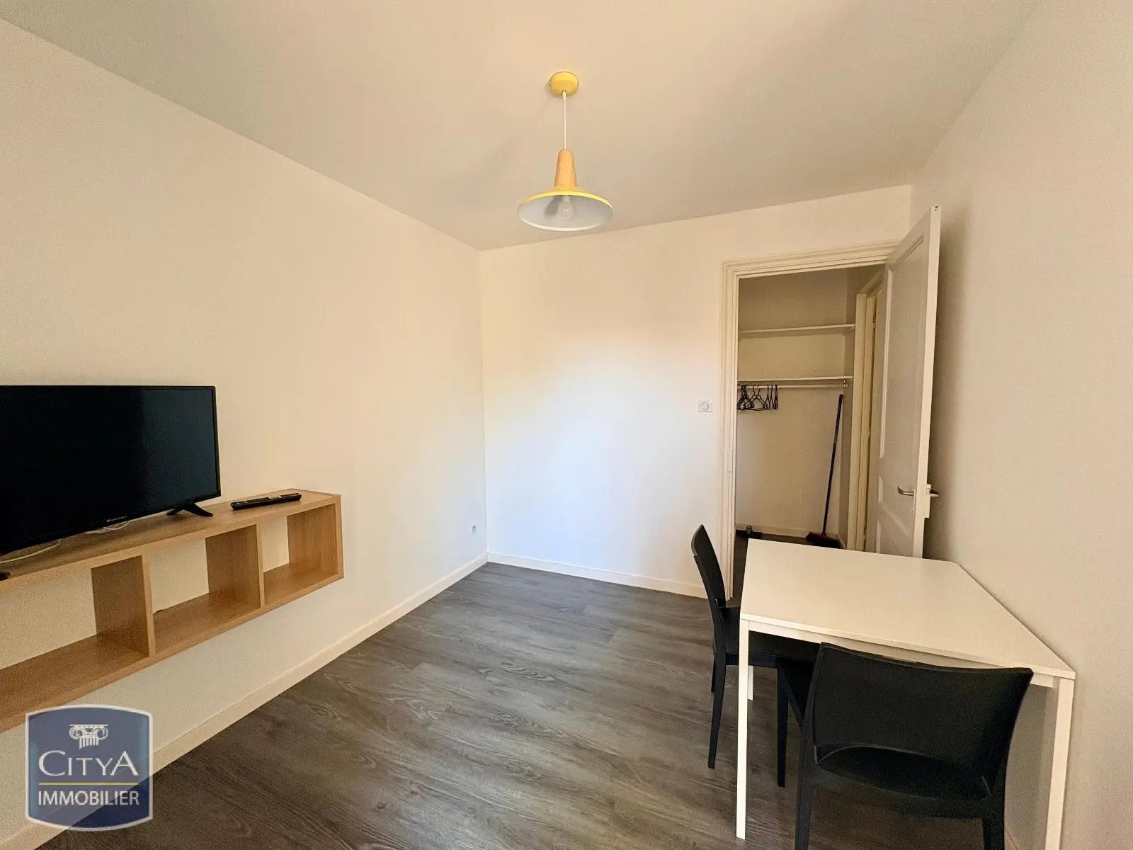 Appartement à louer, 20m², Roanne