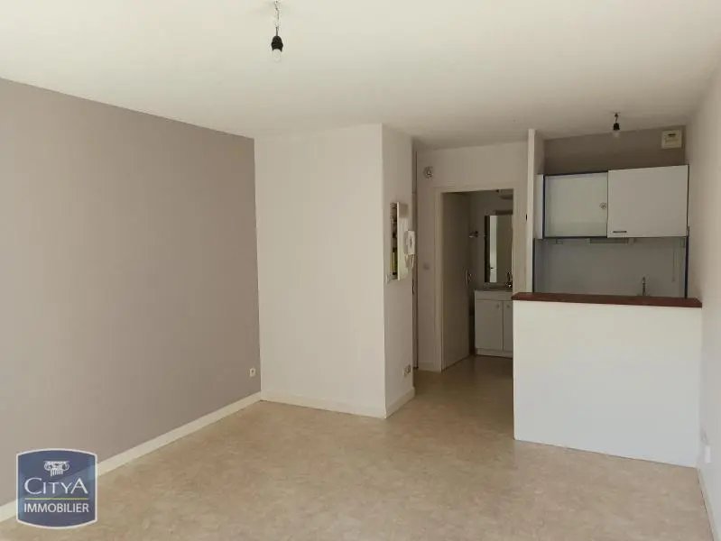 Appartement à louer, 24m², Poitiers