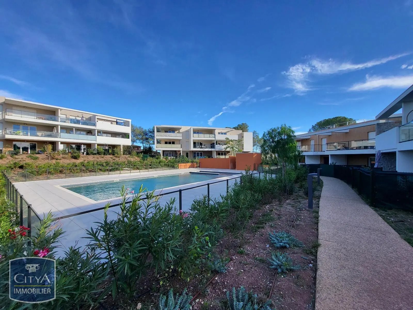 Appartement à louer, 42m², Roquebrune-sur-Argens