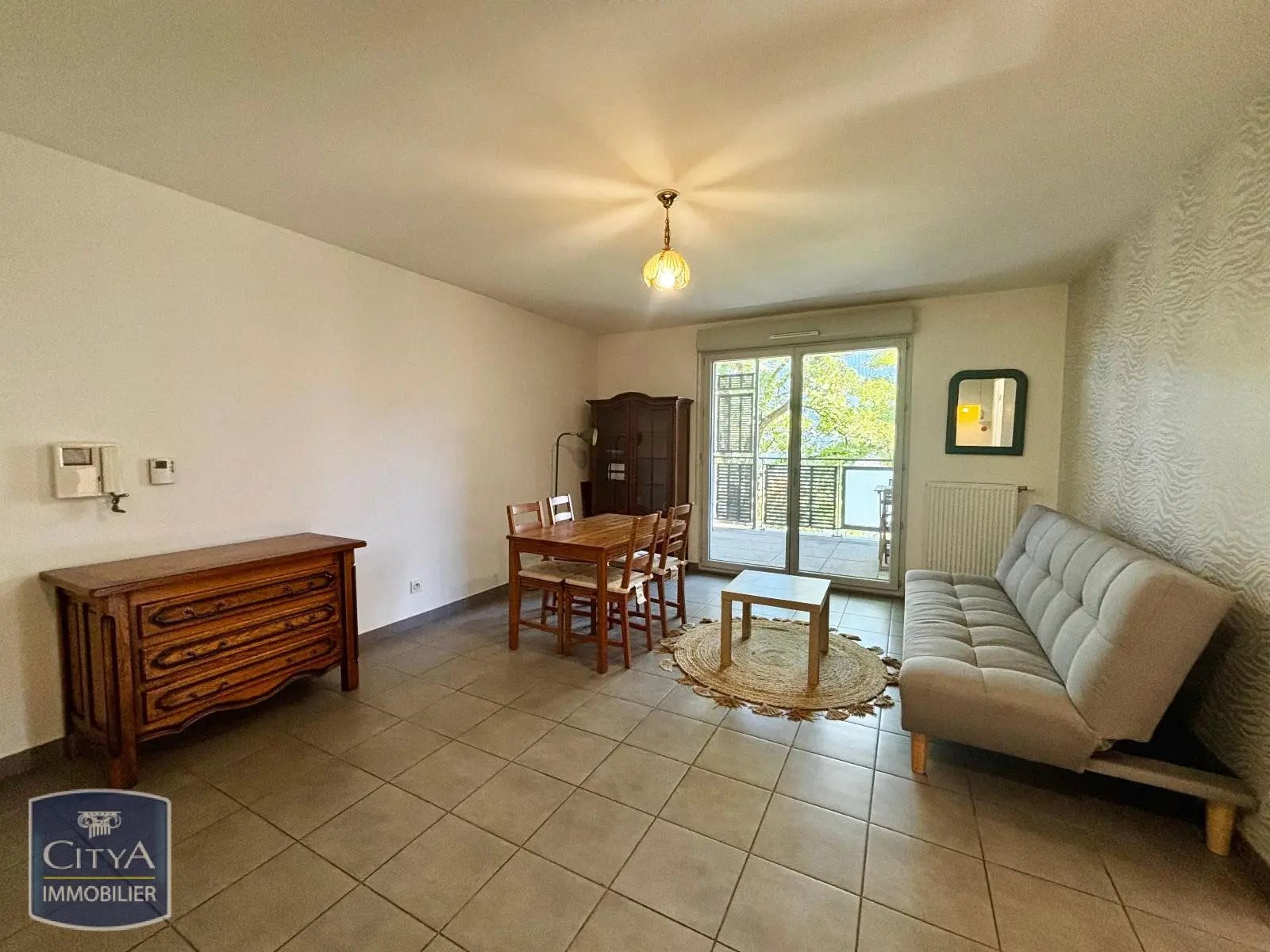 Appartement à louer, 42m², Saint-Priest