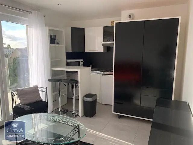 Appartement à louer, 22m², Romainville