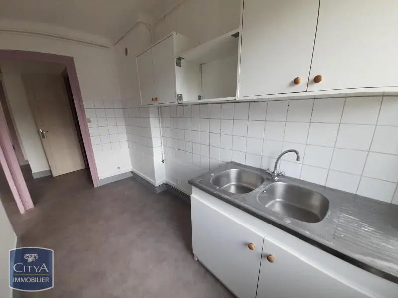 Appartement à louer, 40m², Le Chambon-Feugerolles