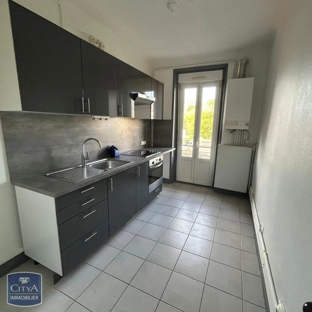 Appartement à louer, 64m², Saint-Max