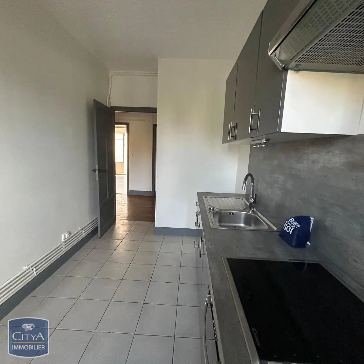 Appartement à louer, 64m², Saint-Max