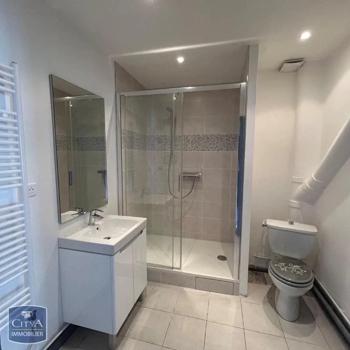 Appartement à louer, 64m², Saint-Max