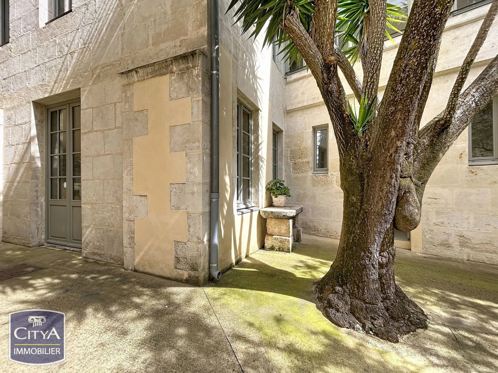 Appartement à vendre, 26m², Nîmes