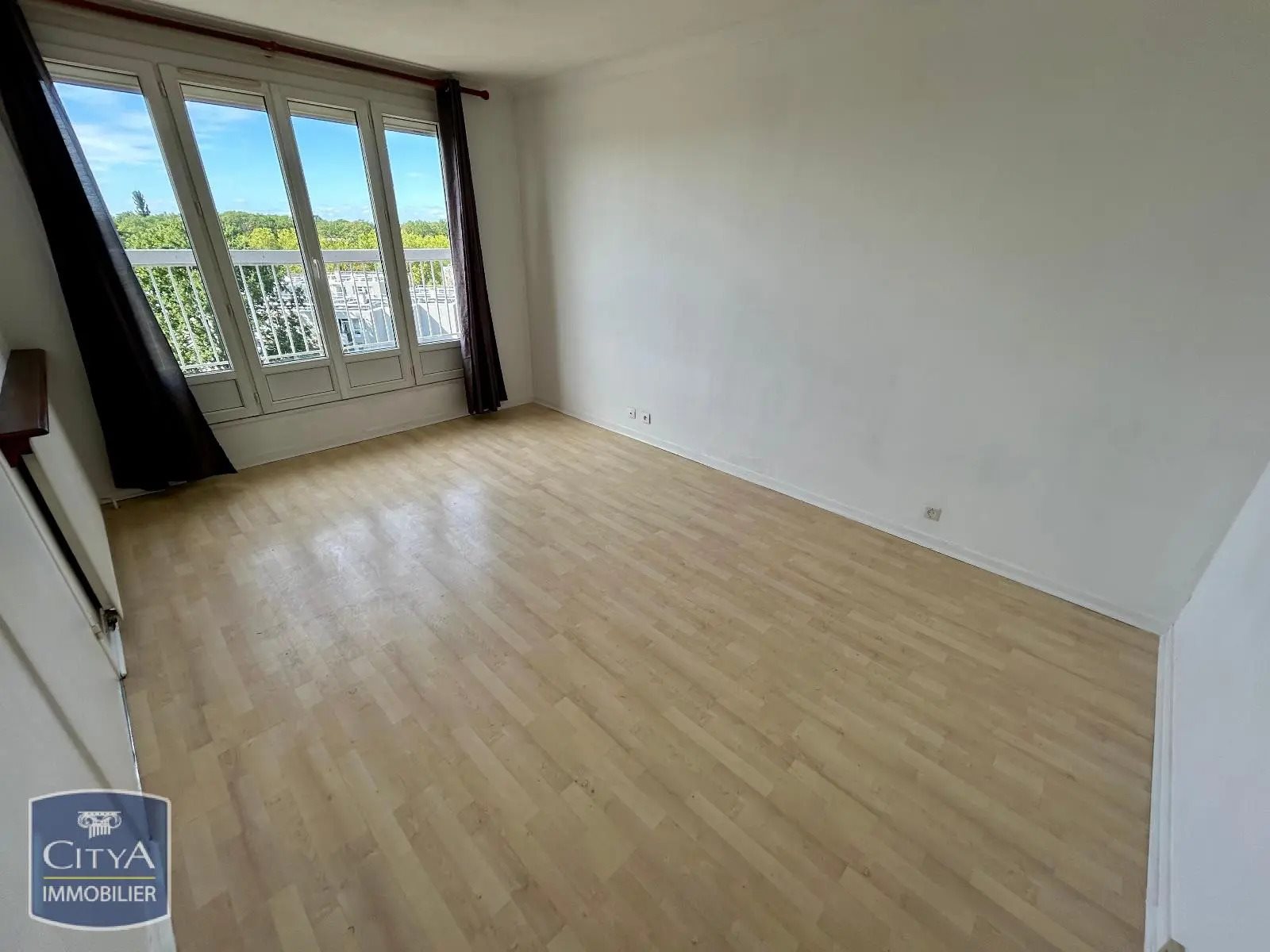 Appartement à louer, 27m², Maurepas