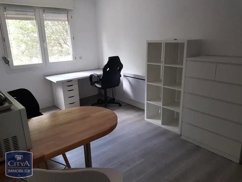 Appartement à louer, 20m², Saint-Étienne