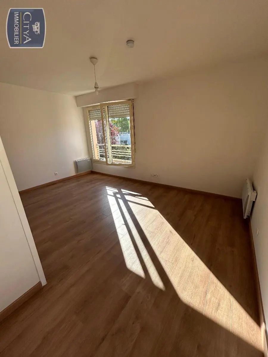 Appartement à louer, 30m², La Norville