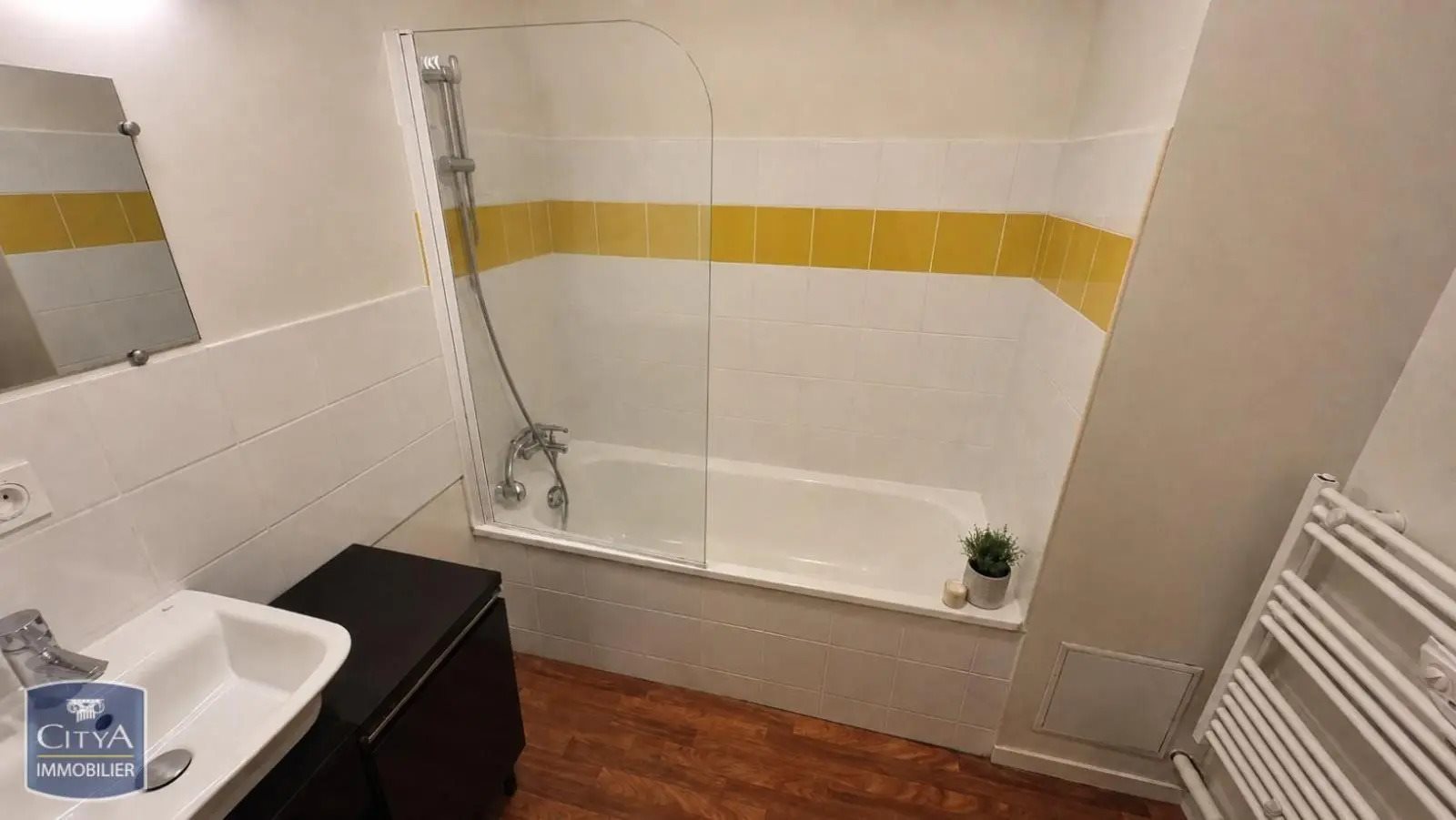Appartement à louer, 55m², Chinon