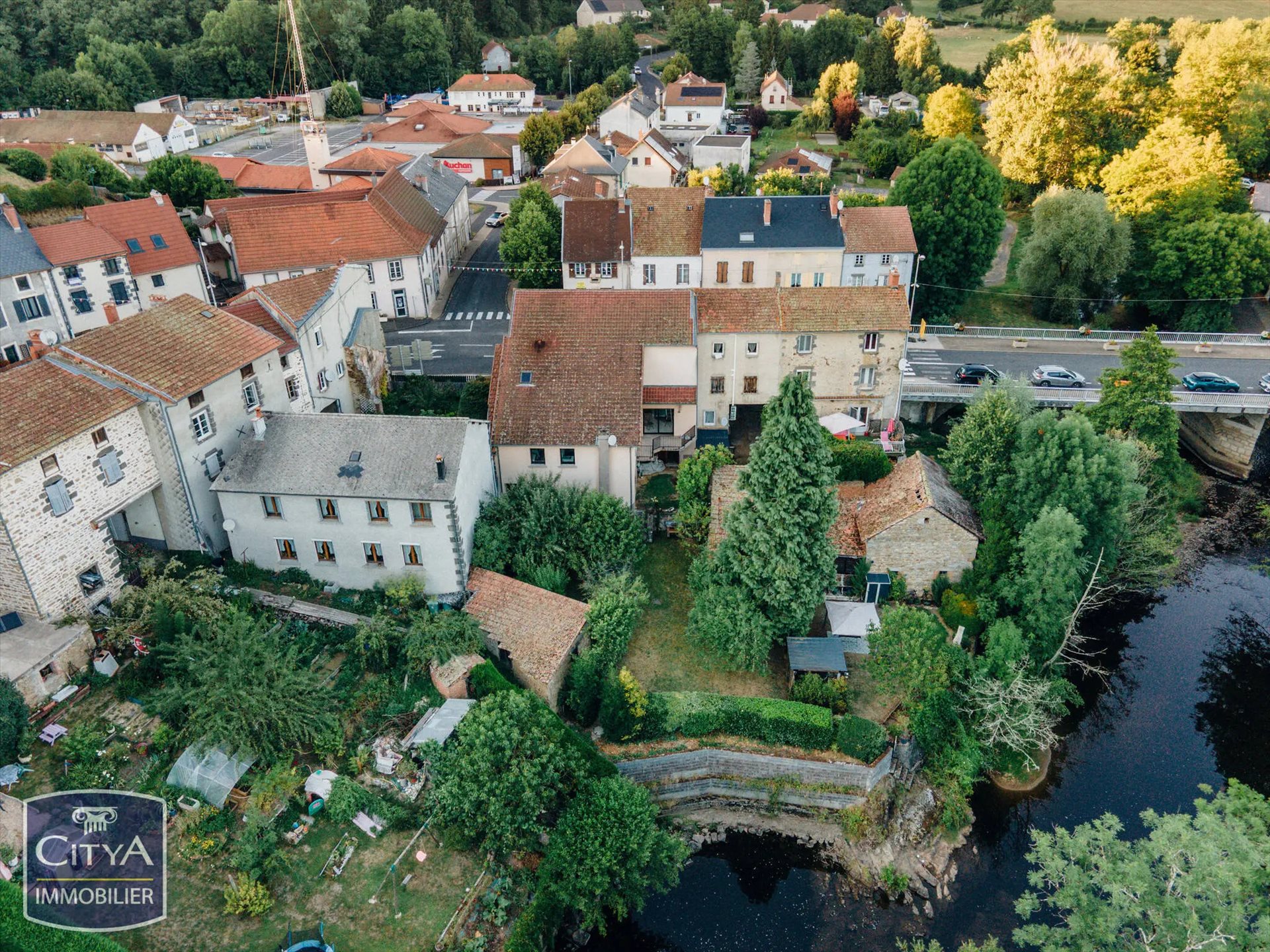 Maison à vendre, 169m², Pontaumur