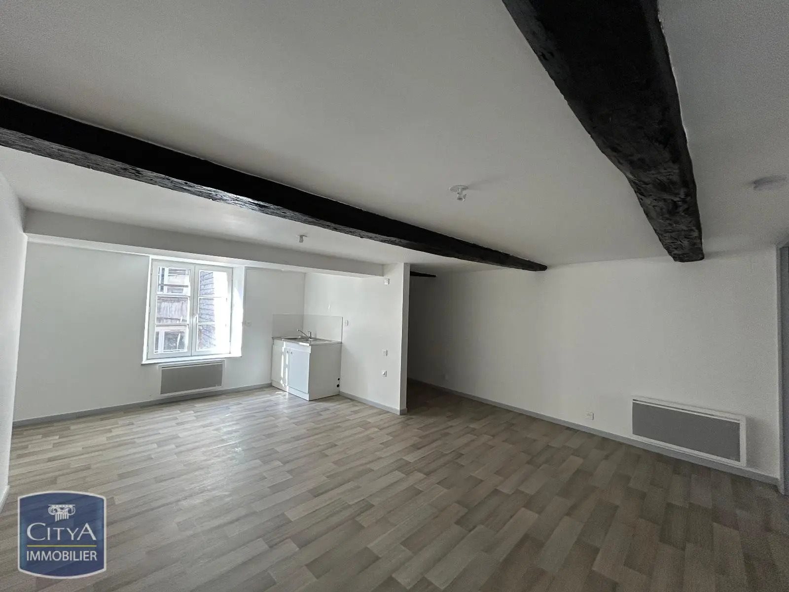 Appartement à louer, 55m², Sedan