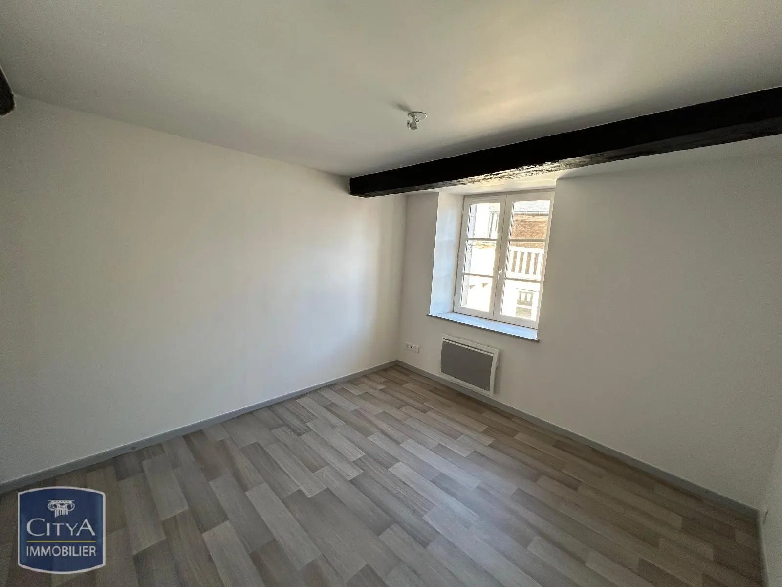 Appartement à louer, 55m², Sedan