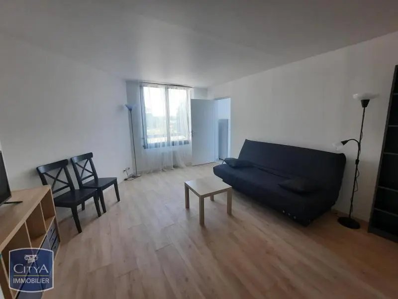 Appartement à louer, 30m², Evry
