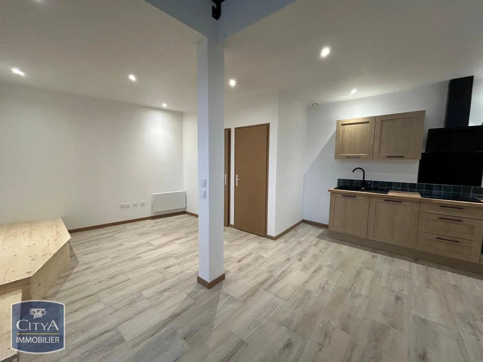 Maison à louer, 57m², Malauzat