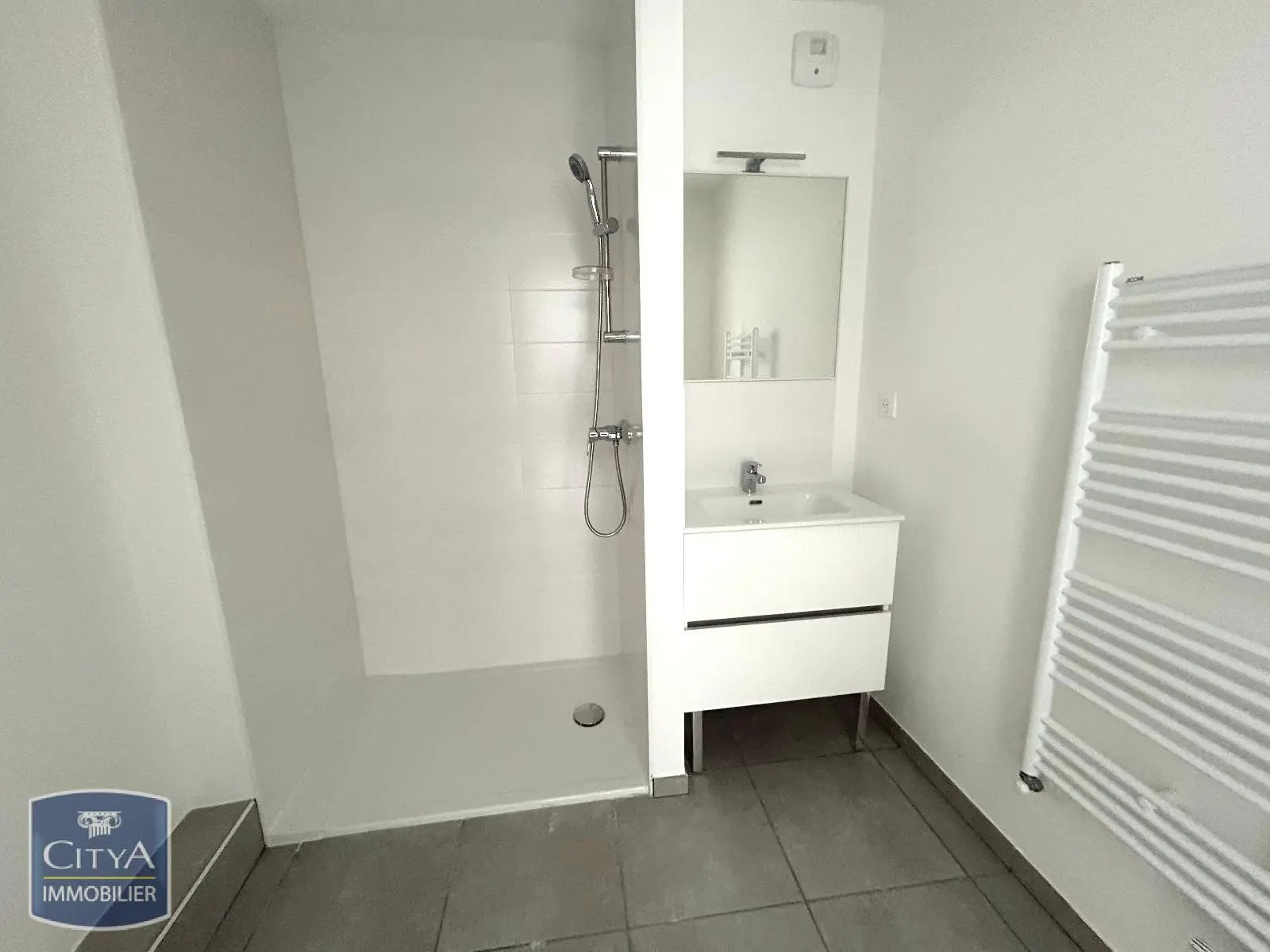 Appartement à louer, 20m², Saint-Étienne