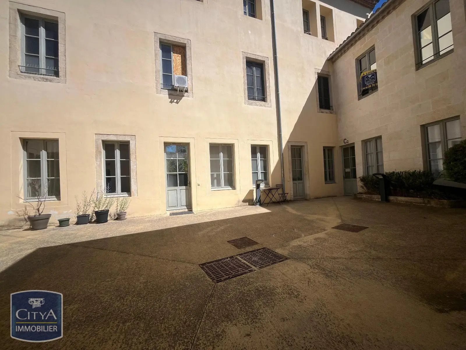 Appartement à louer, 43m², Nîmes