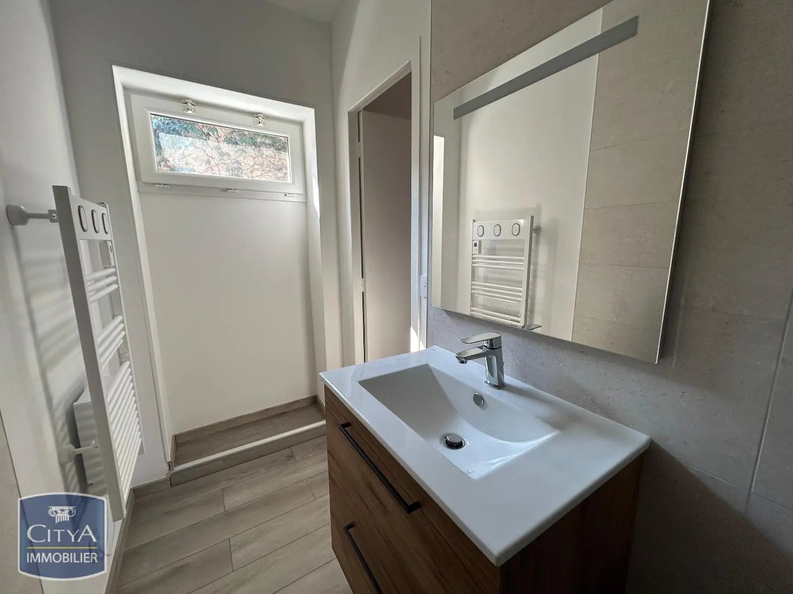 Maison à louer, 55m², Montpeyroux