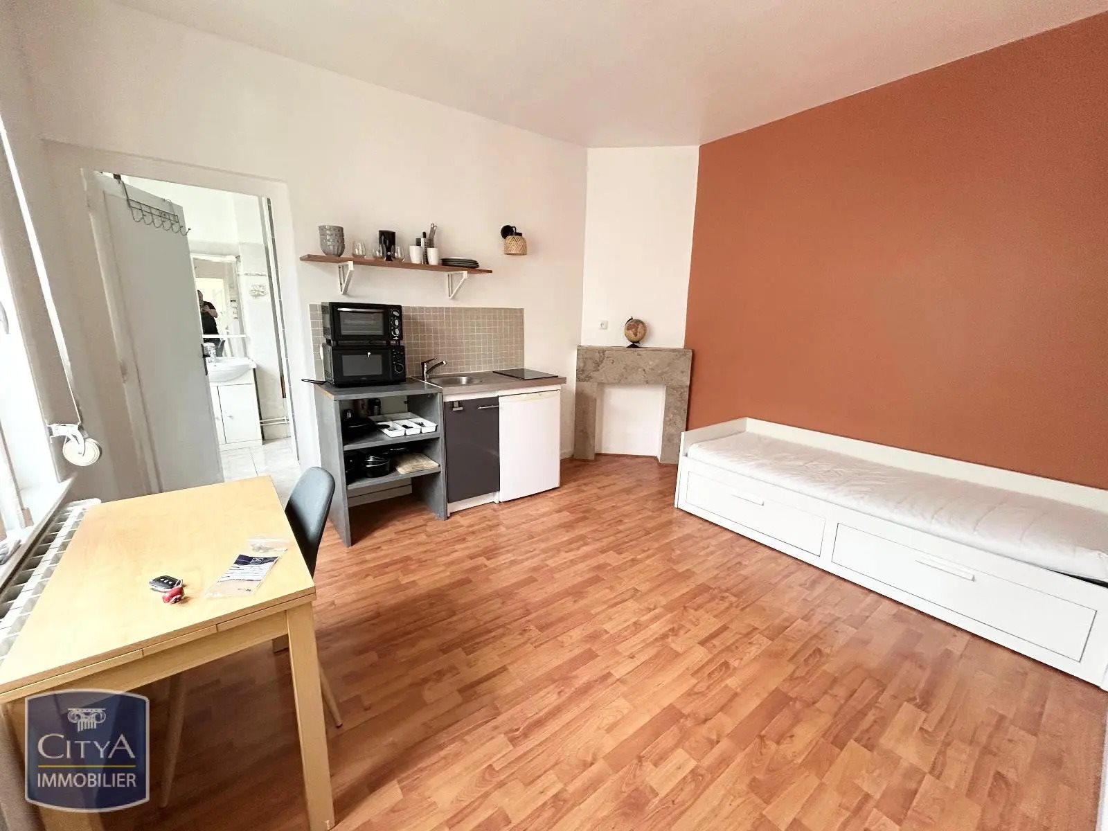Appartement à louer, 18m², Douai