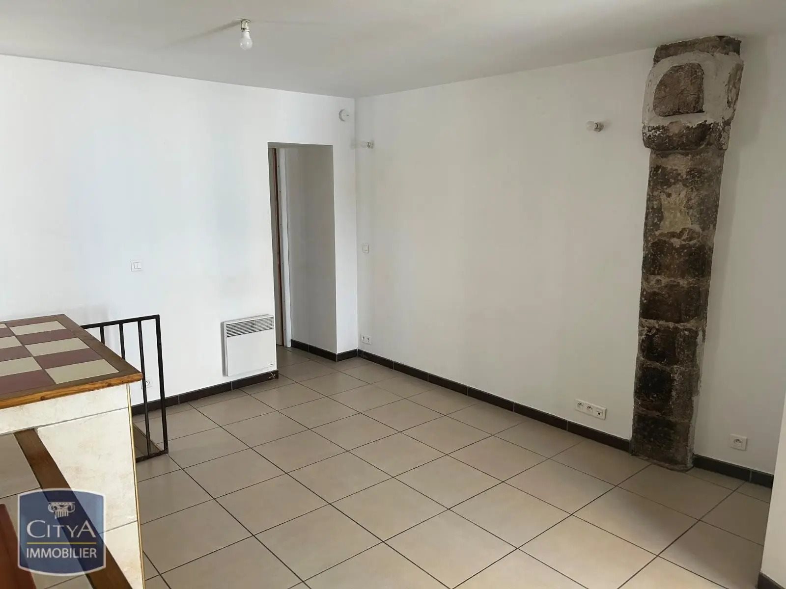 Appartement à louer, 70m², Soubès