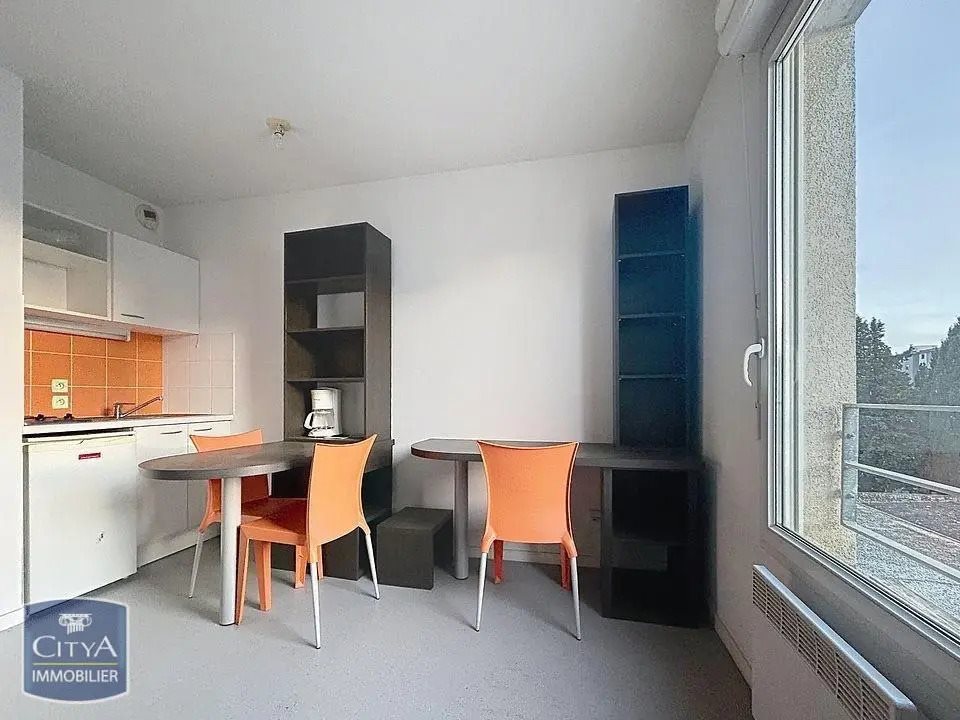 Appartement à louer, 17m², Nîmes