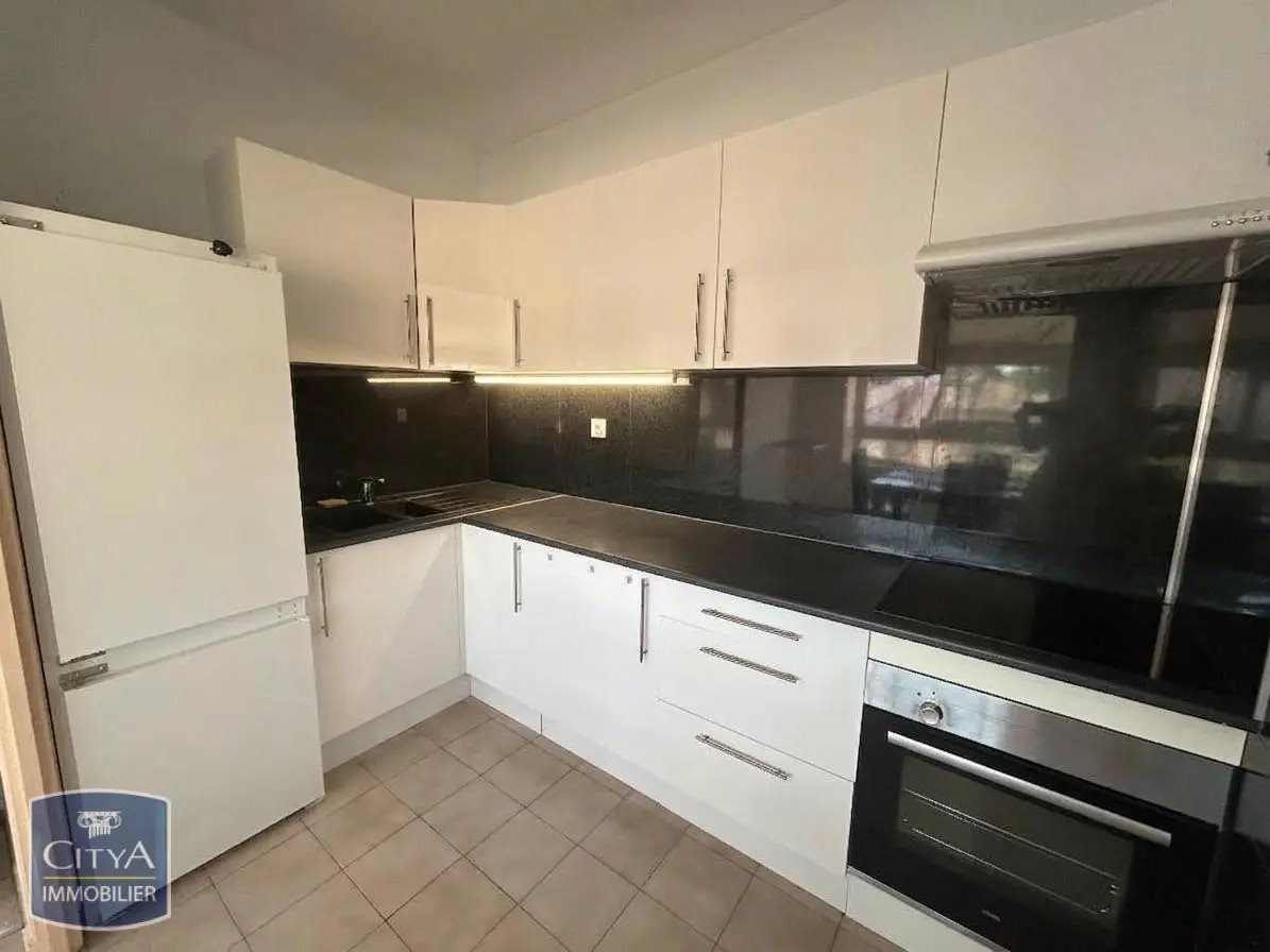 Appartement à louer, 71m², Orange