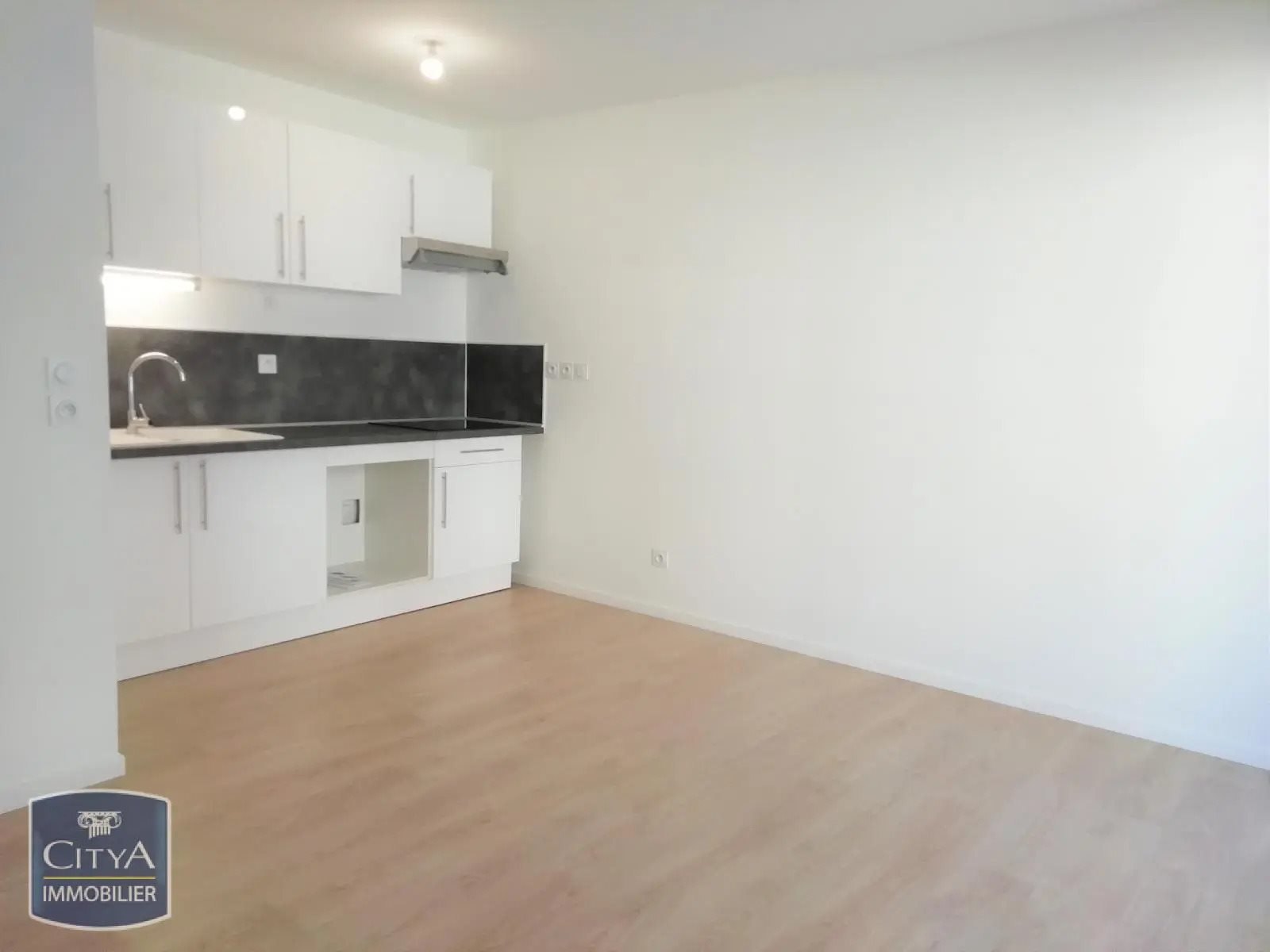 Appartement à louer, 40m², Istres