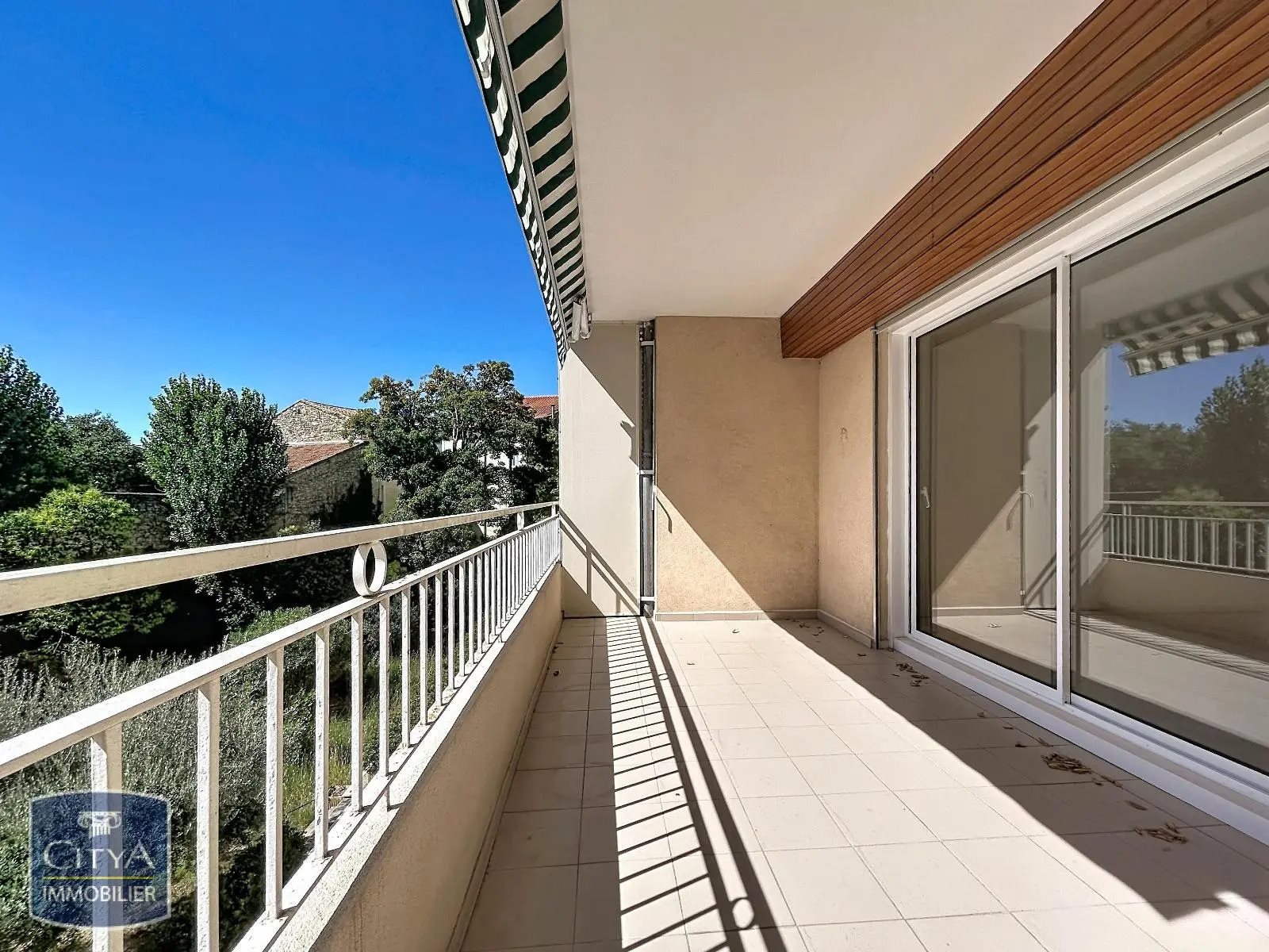 Appartement à louer, 101m², Nîmes