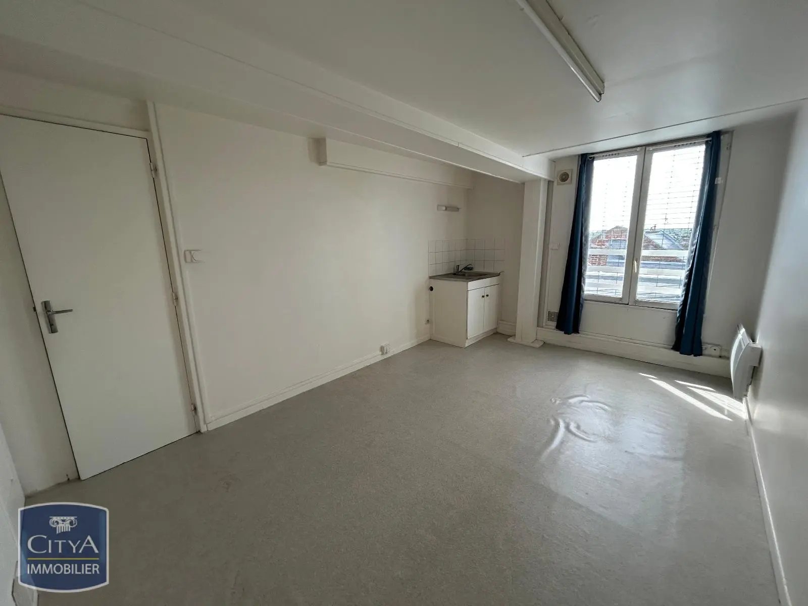Appartement à louer, 16m², Saint-Quentin