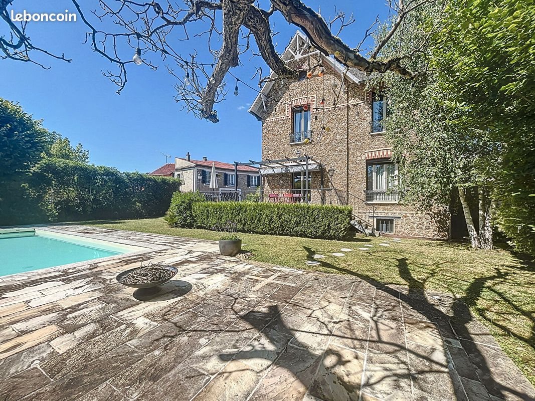 Maison à vendre, 255m², Beynes