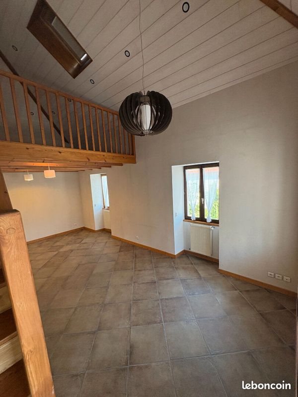 Appartement à louer, 101m², Albertville