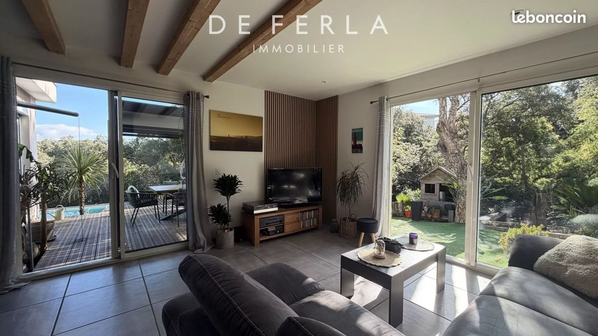 Maison à vendre, 196m², Fréjus