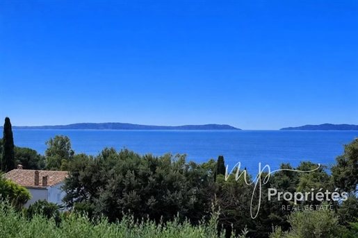 Immeuble 4 pièces 686 m² · à Rayol-Canadel-sur-Mer · 686 m² · 2 050 000 €