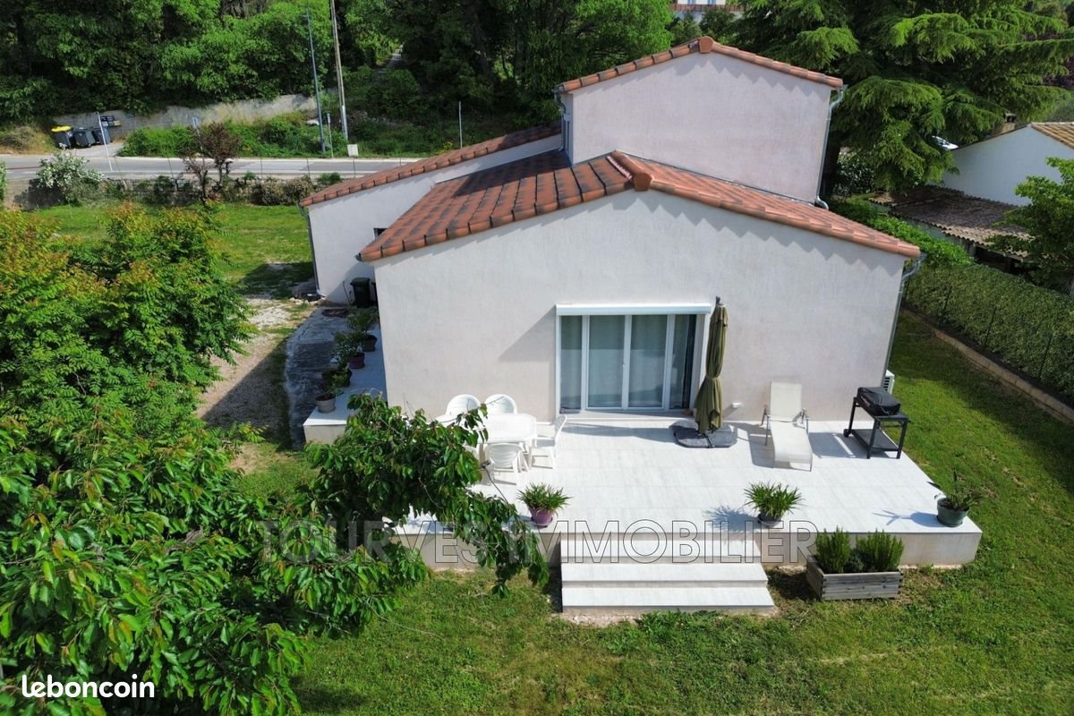 Maison à vendre, 126m², Tourves