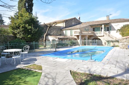Maison 169 m² · à Sommières · 169 m² · 450 000 €