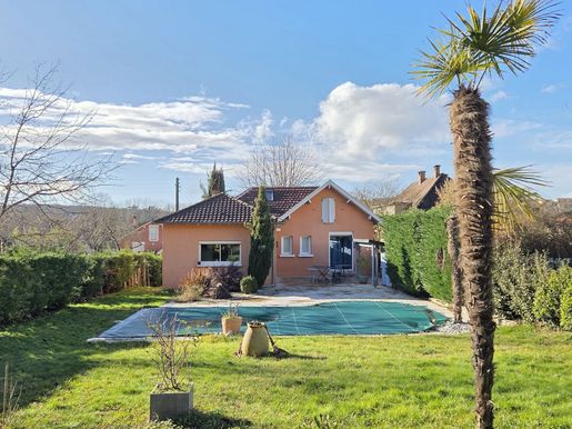 Maison 96 m² · à Villefranche-de-Rouergue · 96 m² · 273 000 €