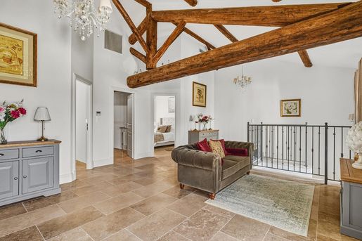 Maison 170 m² · à Saint-Geniès-de-Fontedit · 170 m² · 699 000 €