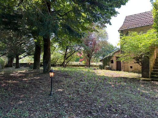 Maison 130 m² · à Sainte-Croix · 130 m² · 210 000 €