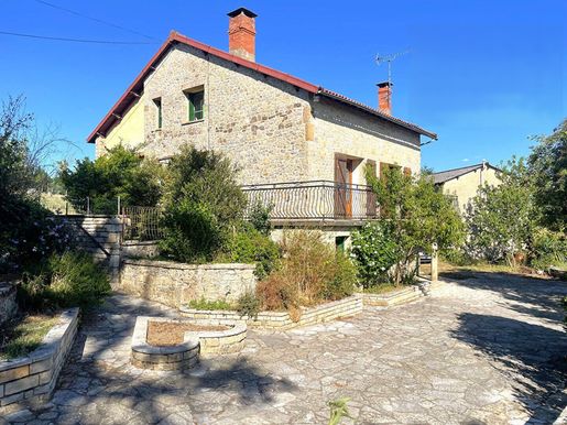 Maison 126 m² · à Saint-André-de-Najac · 126 m² · 159 000 €