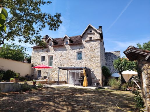 Maison 98 m² · à Martiel · 98 m² · 245 000 €