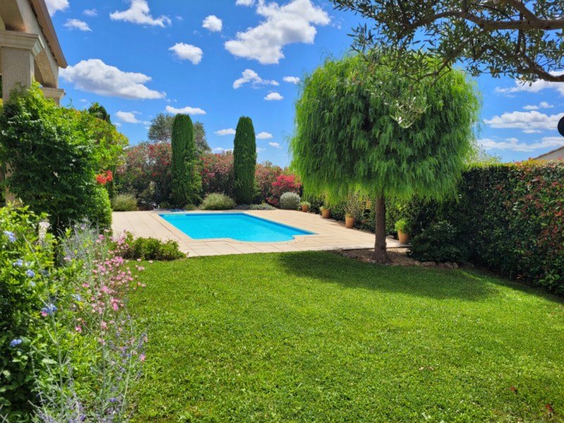 Maison à vendre, 155m², Saint-Geniès-de-Fontedit